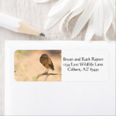 Boorend struikgewas op zonsopgang etiket (Insitu)