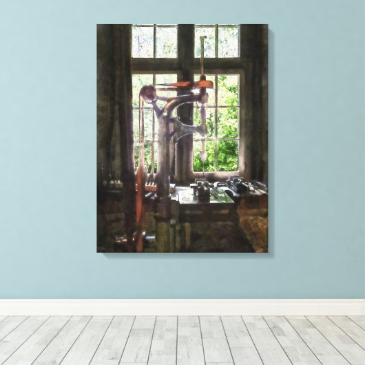 Boorpers via venster canvas afdruk (Insitu (Houten vloer))