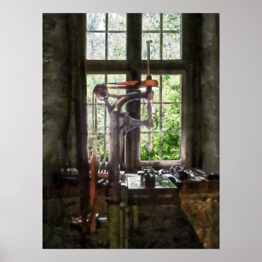 Boorpers via venster poster (Voorkant)