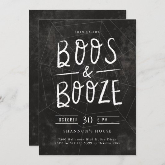 Boos en Booze Chalk Hand Lettered Halloween Party Kaart (Voorkant / Achterkant)