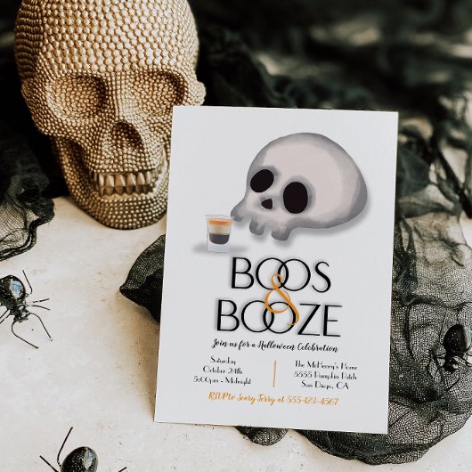 Boos en Booze Modern Halloween Party Kaart