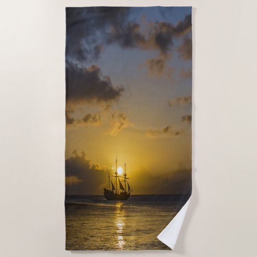 Boot bij zonsondergang strandlaken (Voorkant)