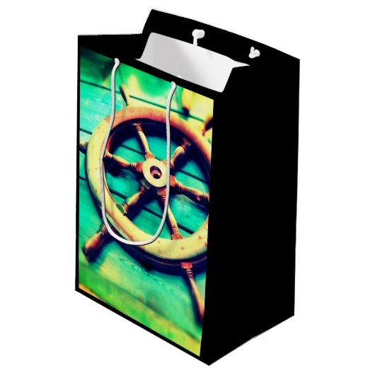 Boot Helm Gift Bag Medium Cadeauzakje (Achterkant Gekanteld)