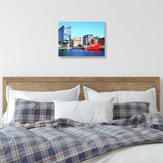 Boot in het Albert Dock Canvas Afdruk (Insitu (Slaapkamer))
