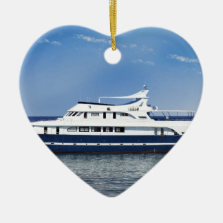 boot in het zee keramisch ornament