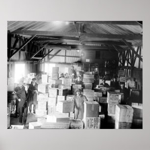 Bootleg Whiskey Warehouse, 1920.  foto Poster