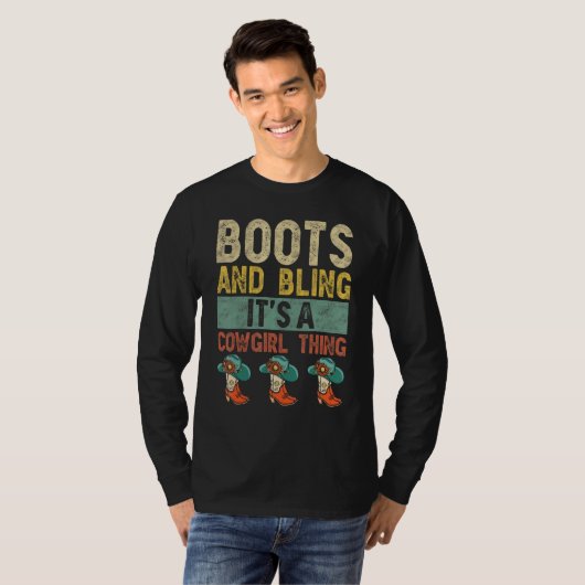 Boots and Bling Het is een cowgirl ding Rodeo Pet  T-shirt (Voorkant volledig)