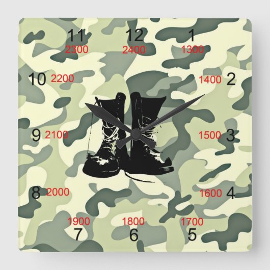 Boots & Camo Military Wall Clock Vierkante Klok (Voorkant)