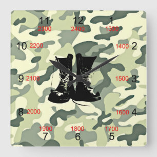 Boots & Camo Military Wall Clock Vierkante Klok