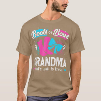 Boots or Bows Cute Pregnancy Announge Grandma T-shirt