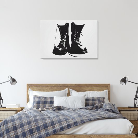 Boots (zwarte versie) canvas afdruk (Insitu (Slaapkamer))