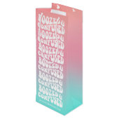 Boozed Verwarde Retro Aqua Roze Bachelorette Party Wijn Cadeautas (Achterkant Gekanteld)