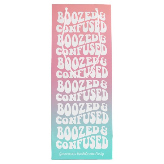 Boozed Verwarde Retro Aqua Roze Bachelorette Party Wijn Cadeautas (Achterkant)