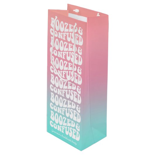 Boozed Verwarde Retro Aqua Roze Bachelorette Party Wijn Cadeautas (Voorkant Gekanteld)