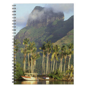 Bora Bora, Frans-Polynesië Waterfront scène en Notitieboek
