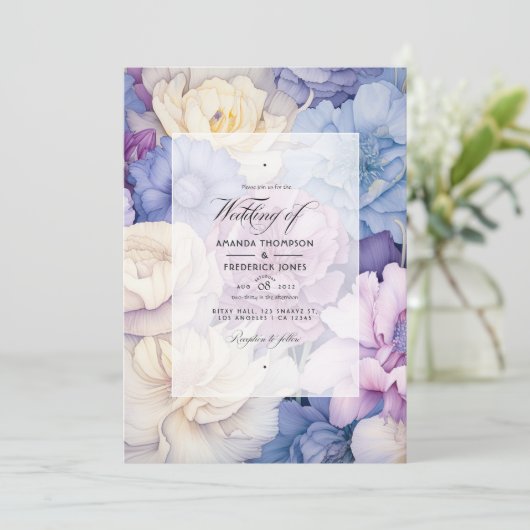 Bord blauw, crème en lavendel bloemenbruiloft kaart (Staand voorkant)
