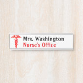 Bord met de gangbare deuropname deurbordje (Voorkant)