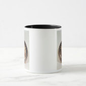 Bord met de presentatie van de Sevres-workshop Mok (Midden)