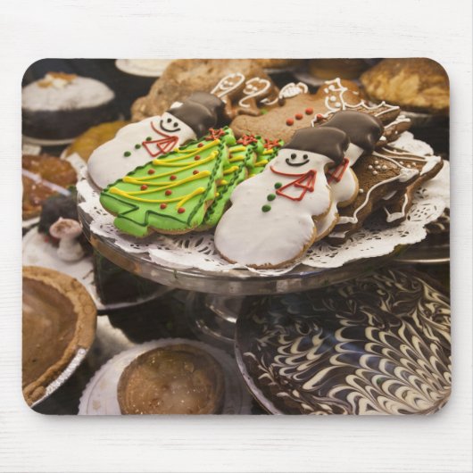 Bord met verse kerstkoekjes muismat (Voorkant)