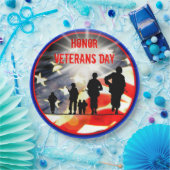 Bord van eerbetoverveteranen-dagbladen (Feest)