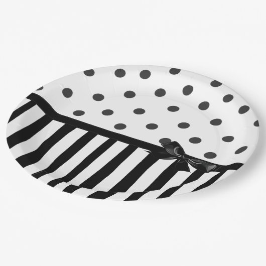 Bord zwart-wit polaire dot gestreept papier (Gekanteld)