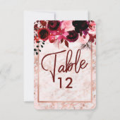 Bordeaux bloem en roze gouden huwelijks tafelnumme kaart (Achterkant)