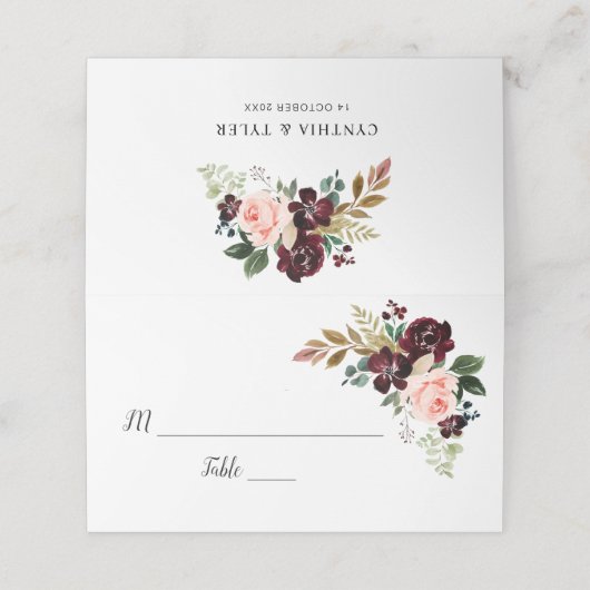 bordeaux en blozend roze bloemenbruiloft plaatskaartje (Buitenkant ongevouwen)