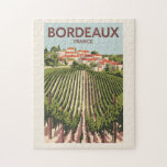 Bordeaux Frankrijk Vineyard Travel Art Vintage Legpuzzel<br><div class="desc">Bordeaux retro vector reisontwerp. Bordeaux,  het centrum van de beroemde wijnbouwregio,  is een havenstad aan de rivier de Garonne in het zuidwesten van Frankrijk.</div>