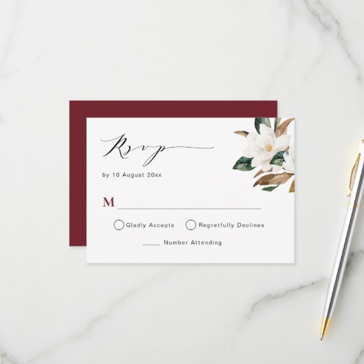 Bordeaux magnolia bloem bruiloft RSVP kaart (Voorkant / Achterkant in situ)