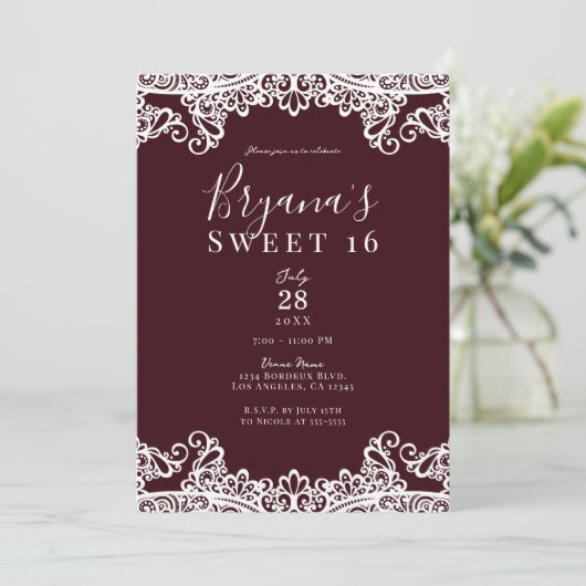 Bordeaux Wine White Lace Elegant Sweet 16 Party Kaart (Staand voorkant)