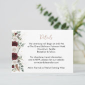 Bordeauxroze bloemige gouden huwelijksdetailkaart informatiekaartje (Staand voorkant)