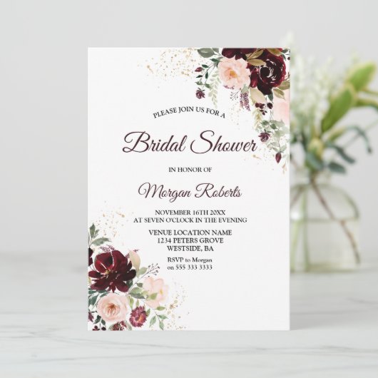 Bordeauxroze rode wijn bloemige bruidsdouche kaart (Staand voorkant)