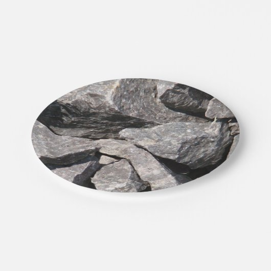 Borden van losse, ruwe granietrots papieren bordje (Gekanteld)