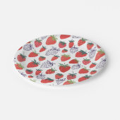 Borden van rode aardbeienbessen papieren bordje (Gekanteld)