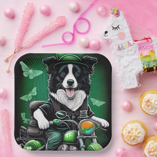 Border Collie Dog Driving Bike St. Patrick's Day Papieren Bordje (Feest)