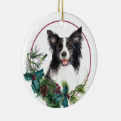 Border Collie Evergreen Berry Wreath Keramisch Ornament (Rechts)