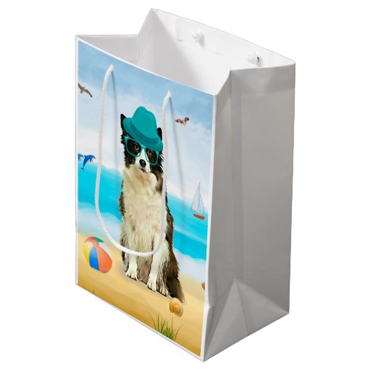 Border Collie-hond op het strand Medium Cadeauzakje (Voorkant Gekanteld)