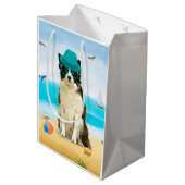 Border Collie-hond op het strand Medium Cadeauzakje (Achterkant Gekanteld)