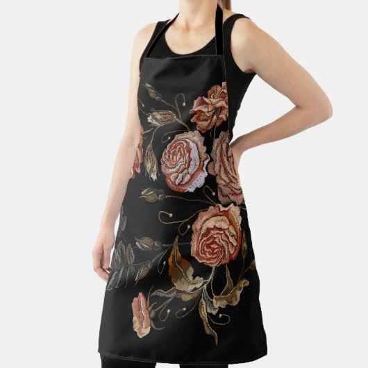  borduurwerk: rozen op zwart. schort (Insitu)