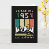 Born In 1951 Birthday Kaart (Gele Bloem)