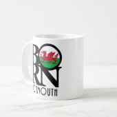 BORN Monmouth Wales 11oz Koffiemok (Voorkant links)