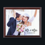 Borstel Script Mr en Mrs Wedding Photo Plaque Troffee Gedenkplaat<br><div class="desc">Modern Borstel Script Mr en Mrs Wedding Photo Plaque</div>