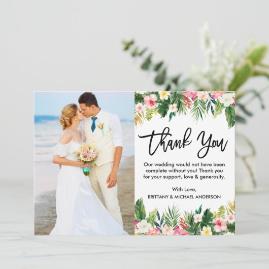 Borstel Script Tropische Bloemen Bruiloft Foto Bedankkaart (Staand voorkant)
