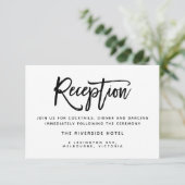 Borstel Typografie Bruiloft Receptie Kaart (Staand voorkant)