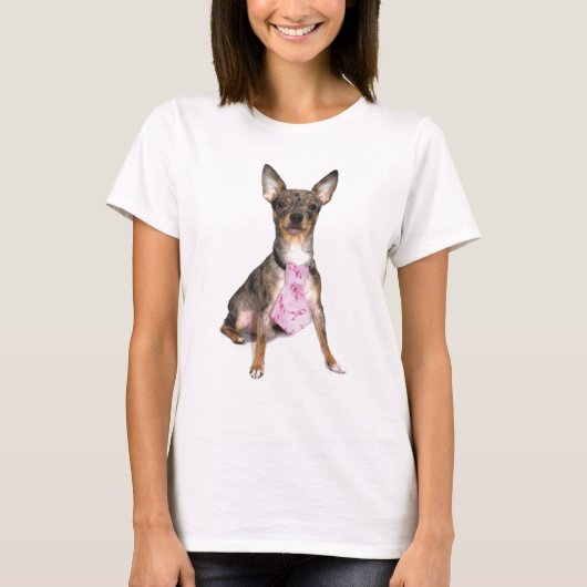 Borstkanker Bewustheid Manny the Merle Chihuahua T-shirt (Voorkant)
