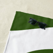 Bos Groene en Witte Swirl Wave Strandlaken (In situ)