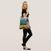Bos op bergachtige Lumberjack Camp Tote Bag (Op model)
