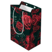 Bos rode rozen medium cadeauzakje (Achterkant Gekanteld)