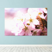 Bos roze Sakura tegen een roze achtergrond Canvas Afdruk (Insitu (Houten vloer))