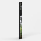 Bosbranden die het ontginnen in de mist overzien Case-Mate iPhone case (Achterkant/rechts)